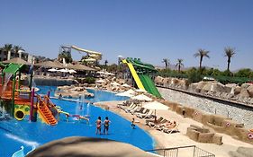 Reef Oasis Beach Resort